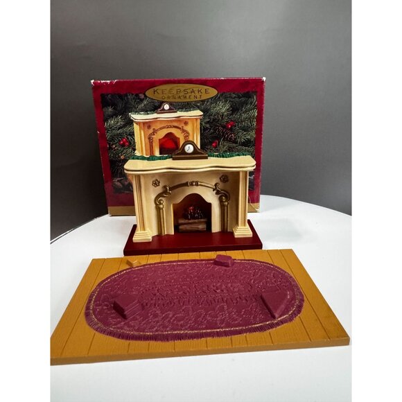 Hallmark Bearingers Of Victoria Circle Lighted Fireplace Display Base 1993 - Picture 2 of 7